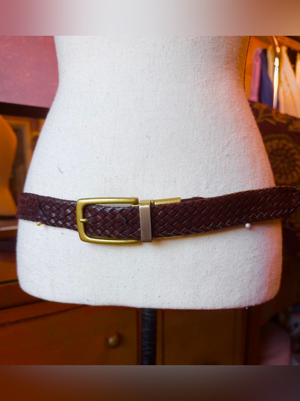 Braided Brown Leather Men’s Belt with Brass-Tone Buckle